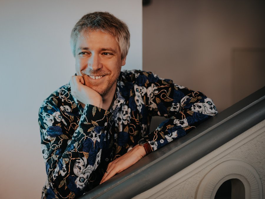 © Maria Svidryk; Portrait Ulrich Kreppein