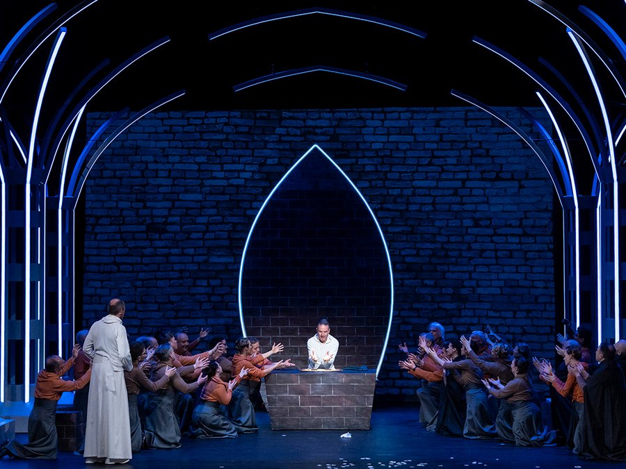 © Landestheater Niederbayer