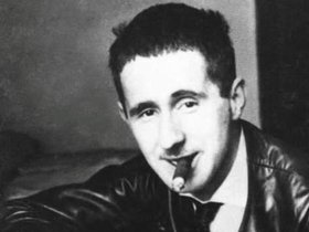 © Portrait Bertolt Brecht
